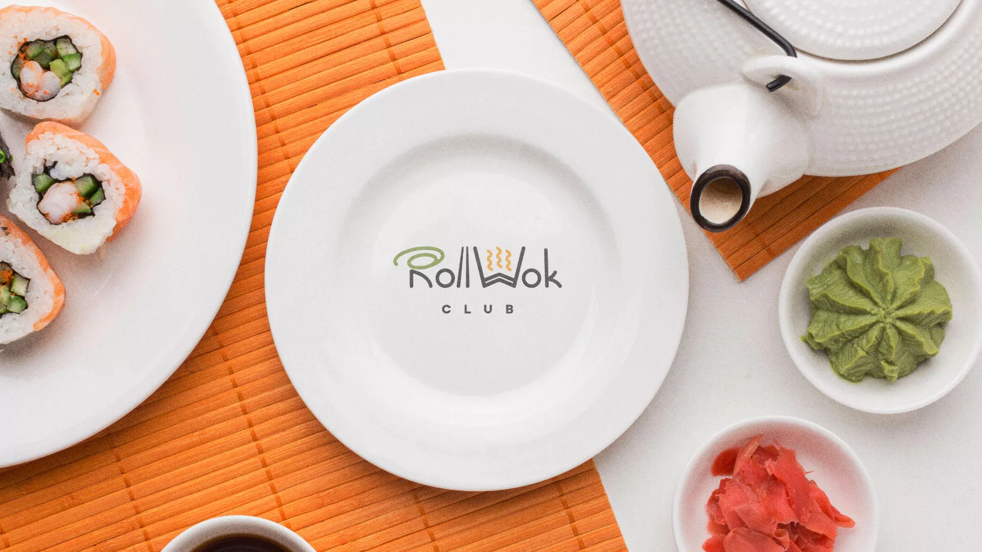 Разработка логотипа и фирменного стиля суши-бара «Roll Wok Club» в Наро-Фоминске